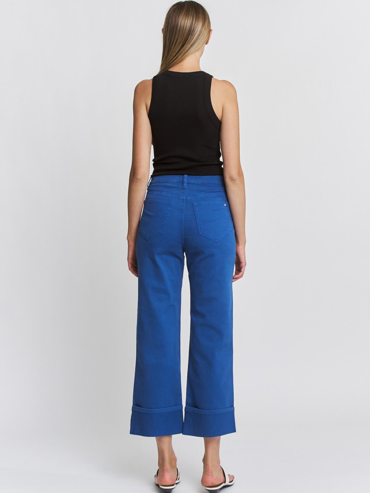Women's HR Wide Crop Jean