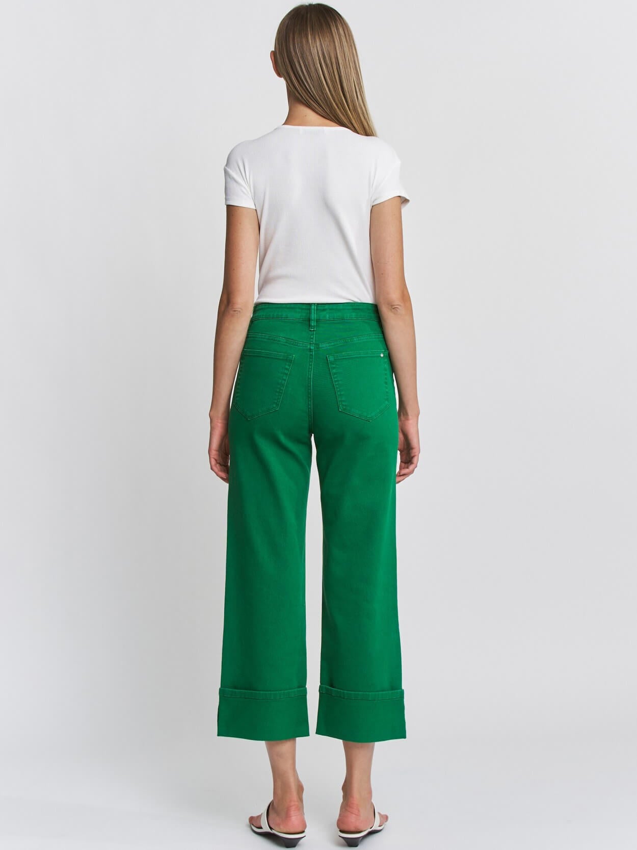 Women's HR Wide Crop Jean