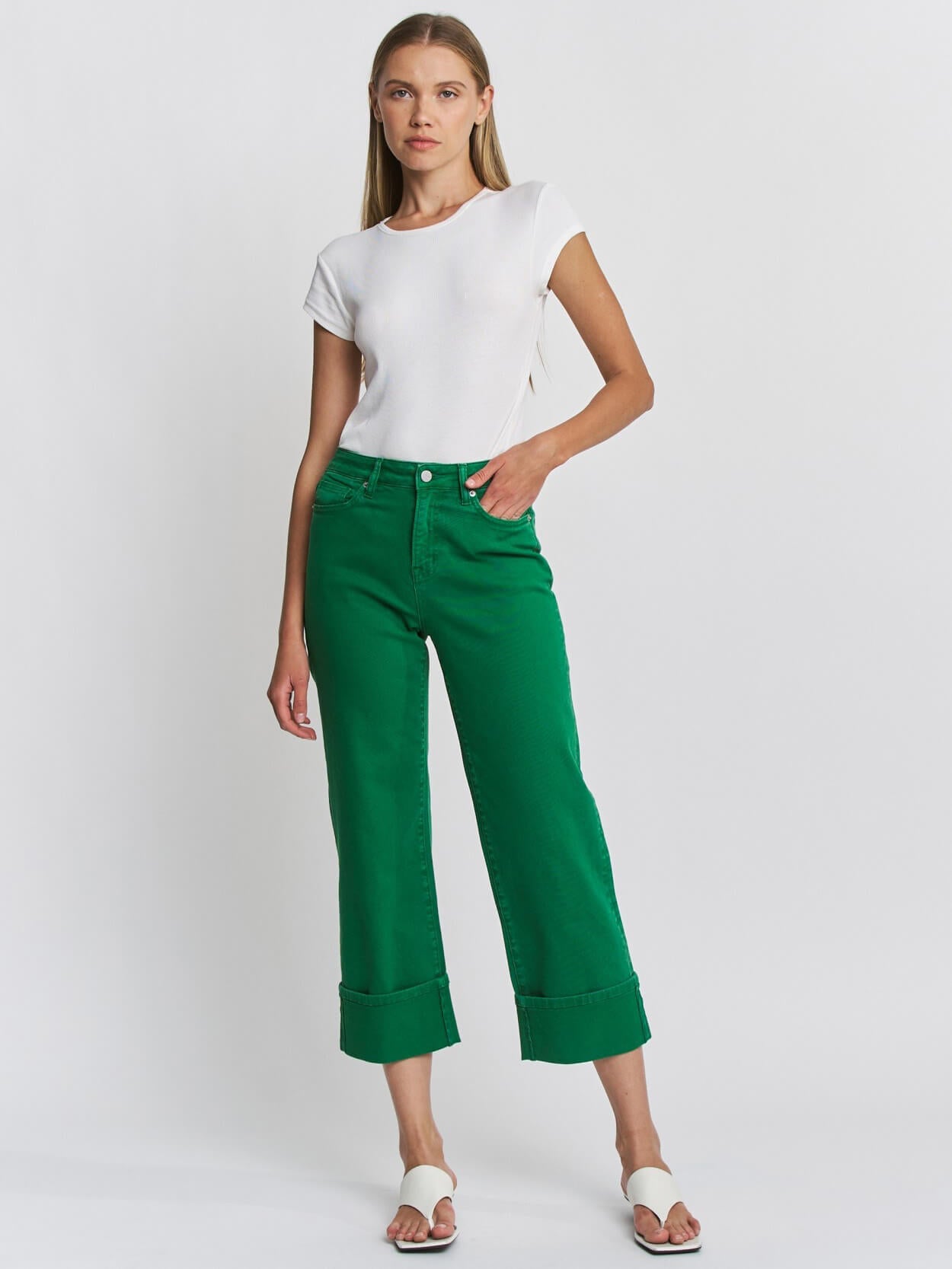 Women's HR Wide Crop Jean